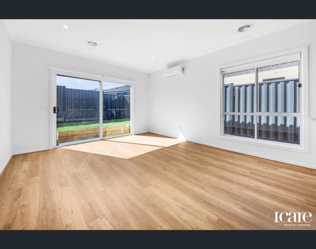 16 LEGRANGE CRES, FRASER RISE, VIC 3336