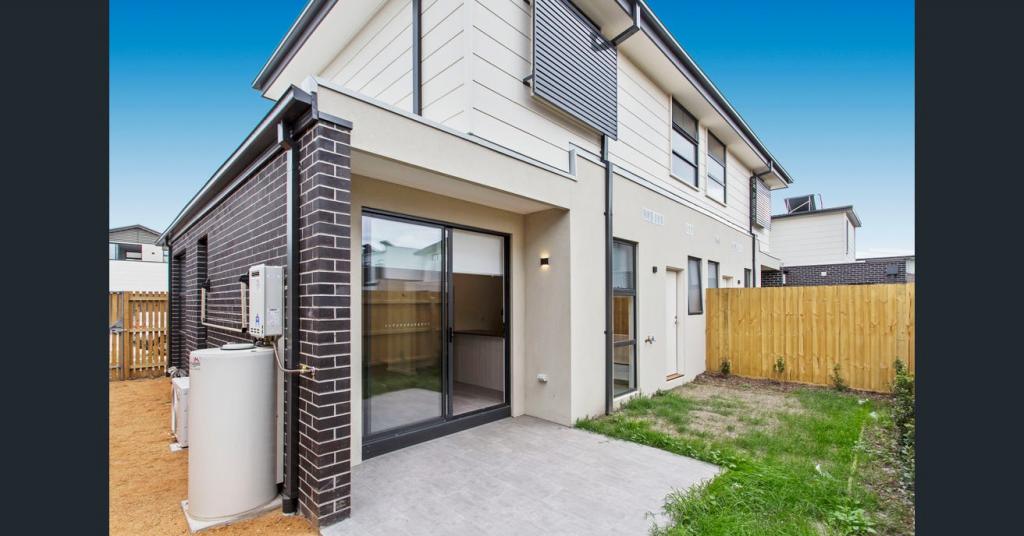 35 Abercrombie Ave, Keysborough, VIC 3173