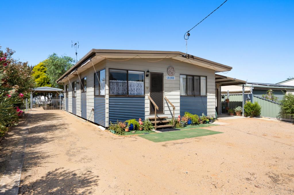 25 KATES ST, CLIFTON, QLD 4361