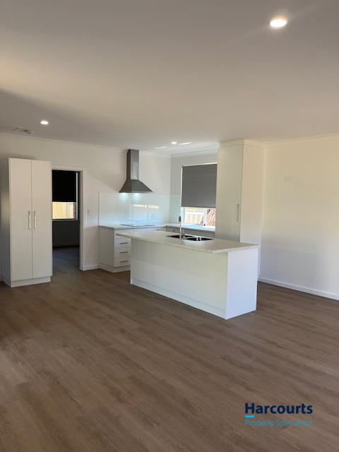 143 Parmelia Ave, Parmelia, WA 6167