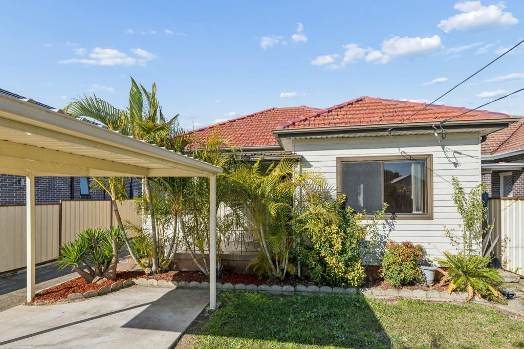 18 Mcpherson Ave, Punchbowl, NSW 2196