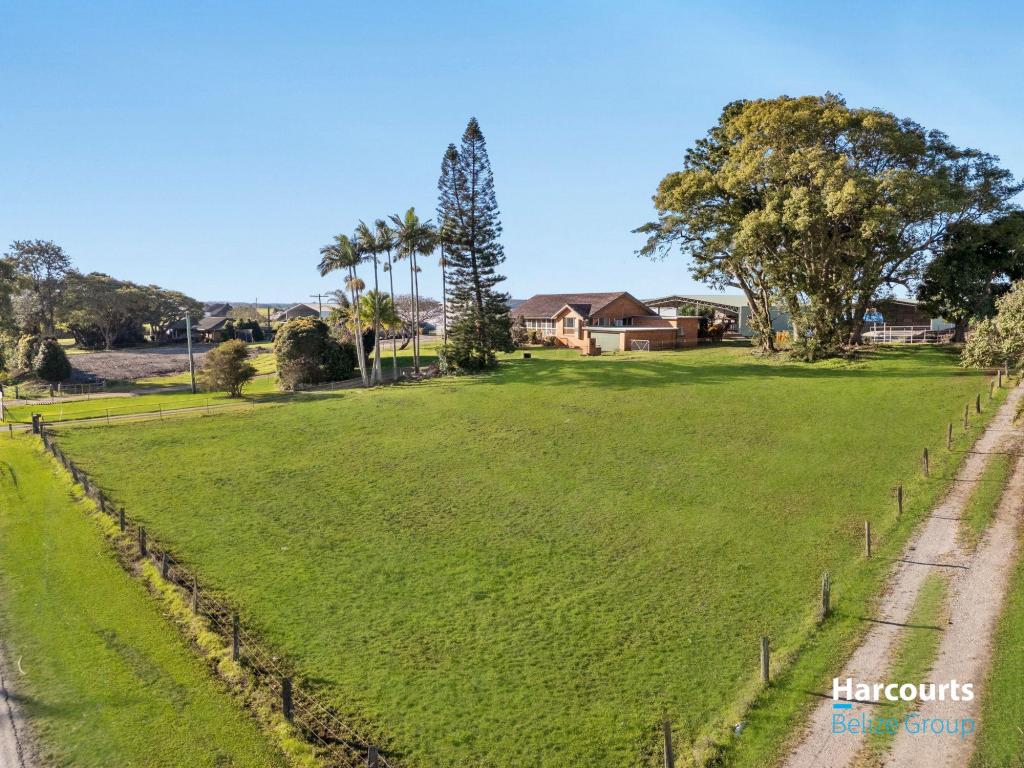 717 Stapylton Jacobs Well Rd, Woongoolba, QLD 4207