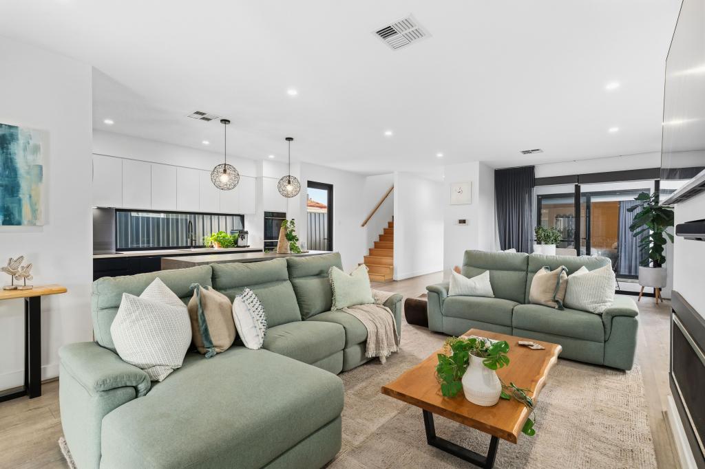 33 Waverley St, Largs Bay, SA 5016