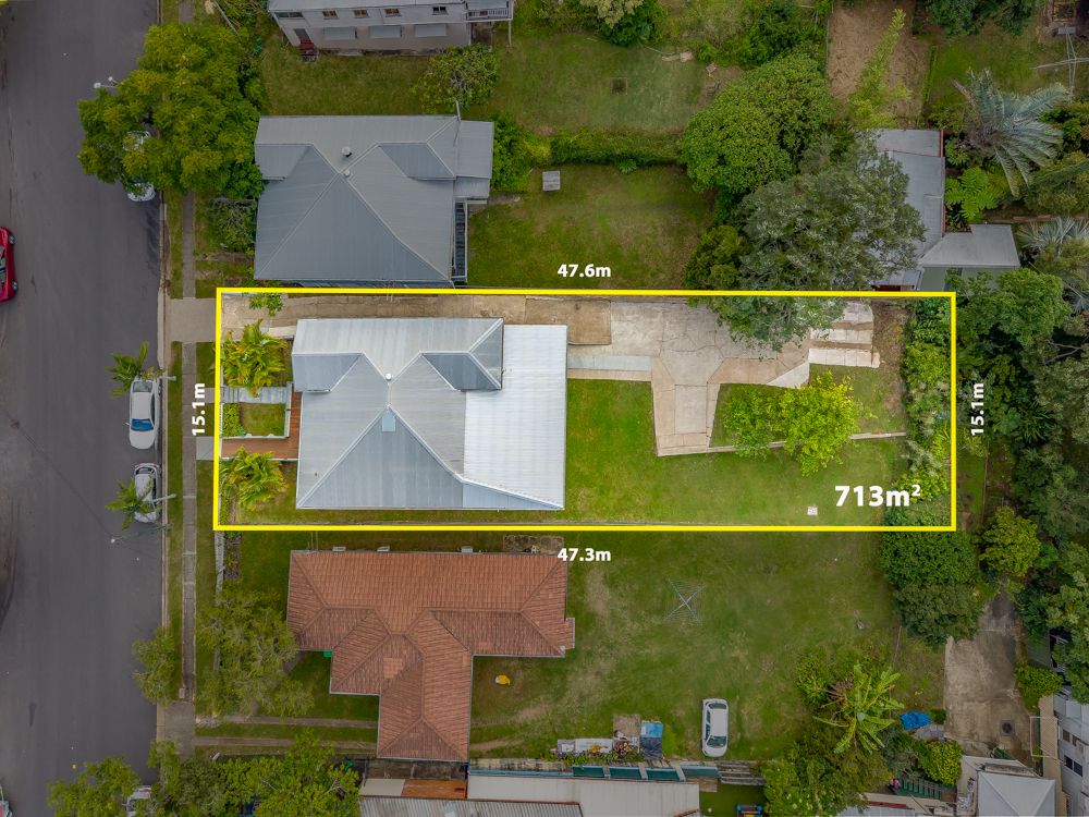 7 LOUISA ST, HIGHGATE HILL, QLD 4101