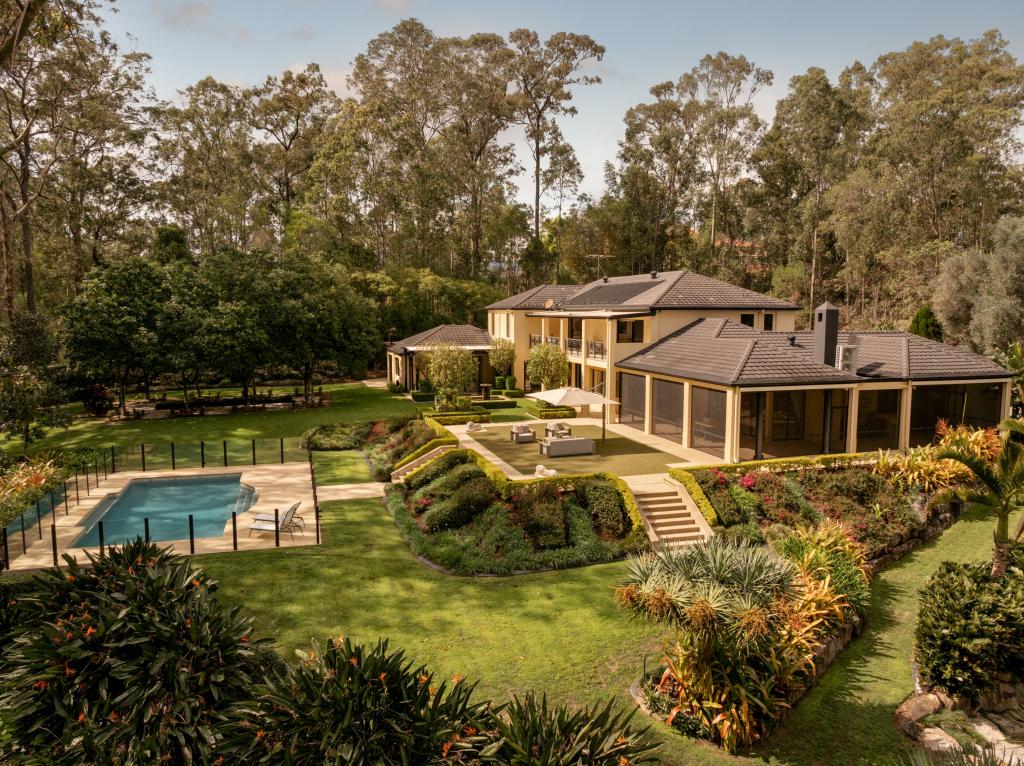 240 Tinarra Cres, Kenmore Hills, QLD 4069
