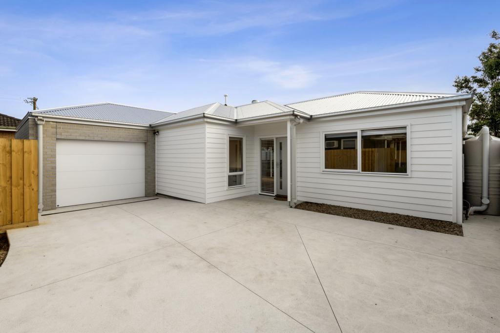 2/28 Ash Rd, Leopold, VIC 3224