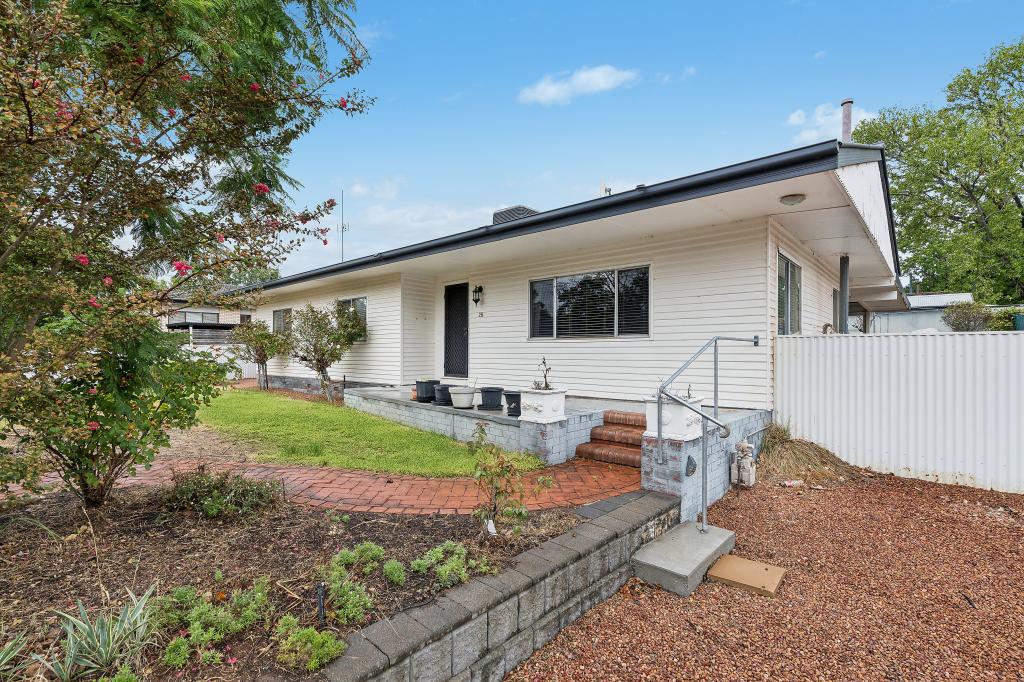 25 FREDERICA ST, NARRANDERA, NSW 2700