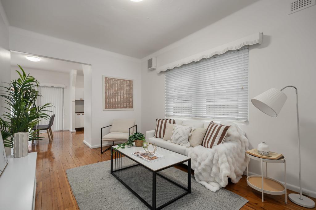 88 CANTERBURY RD, HURLSTONE PARK, NSW 2193