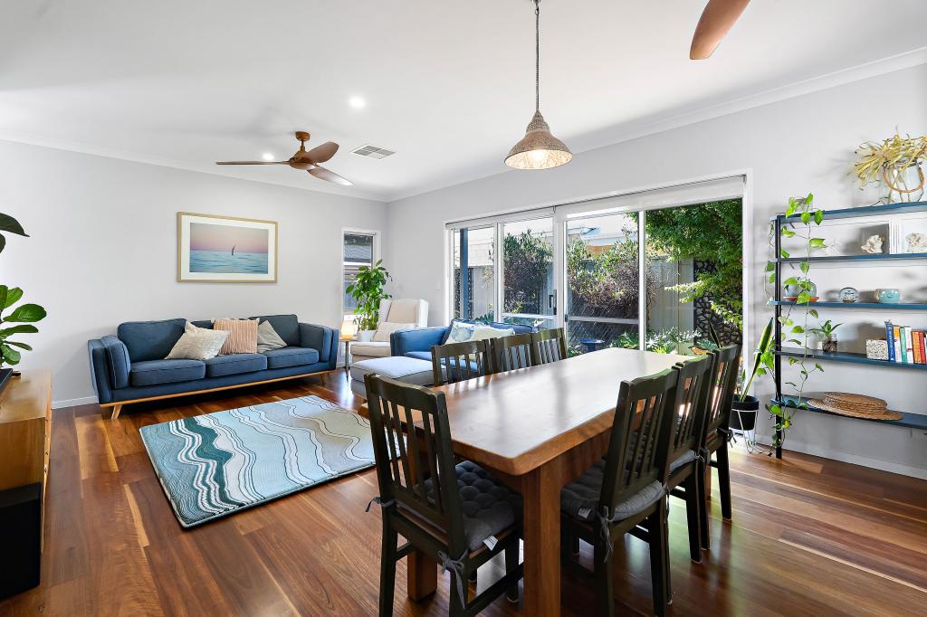 4a Bradbury Rd, Hamilton Hill, WA 6163