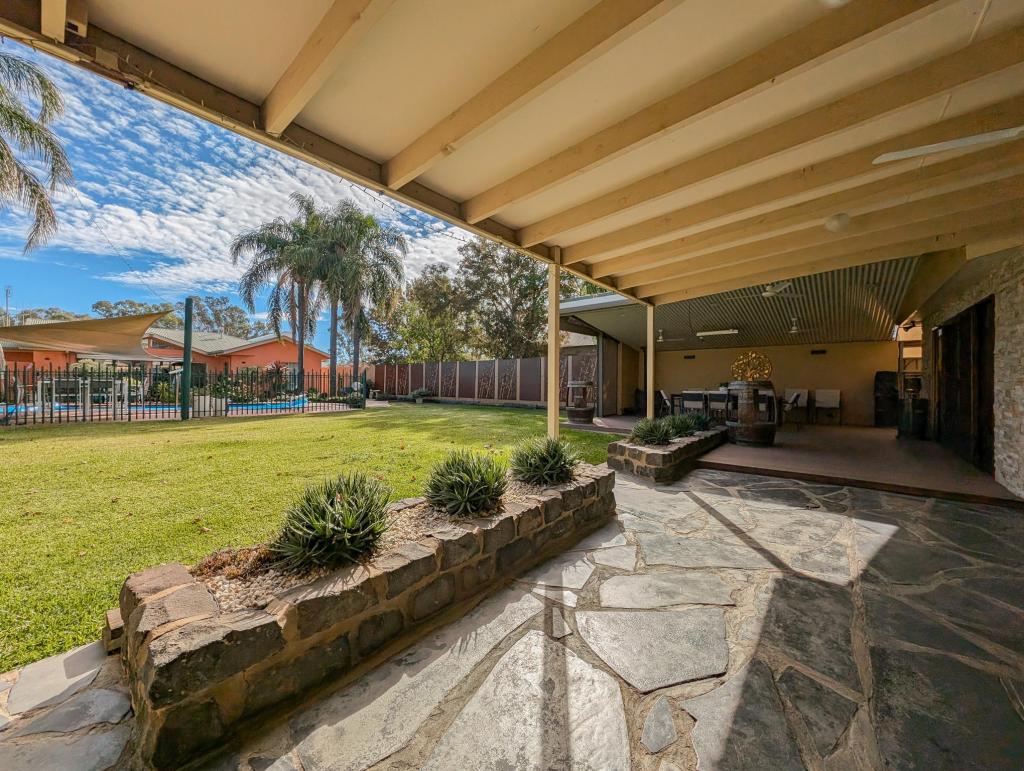 86 Bendigo Rd, Kerang, VIC 3579
