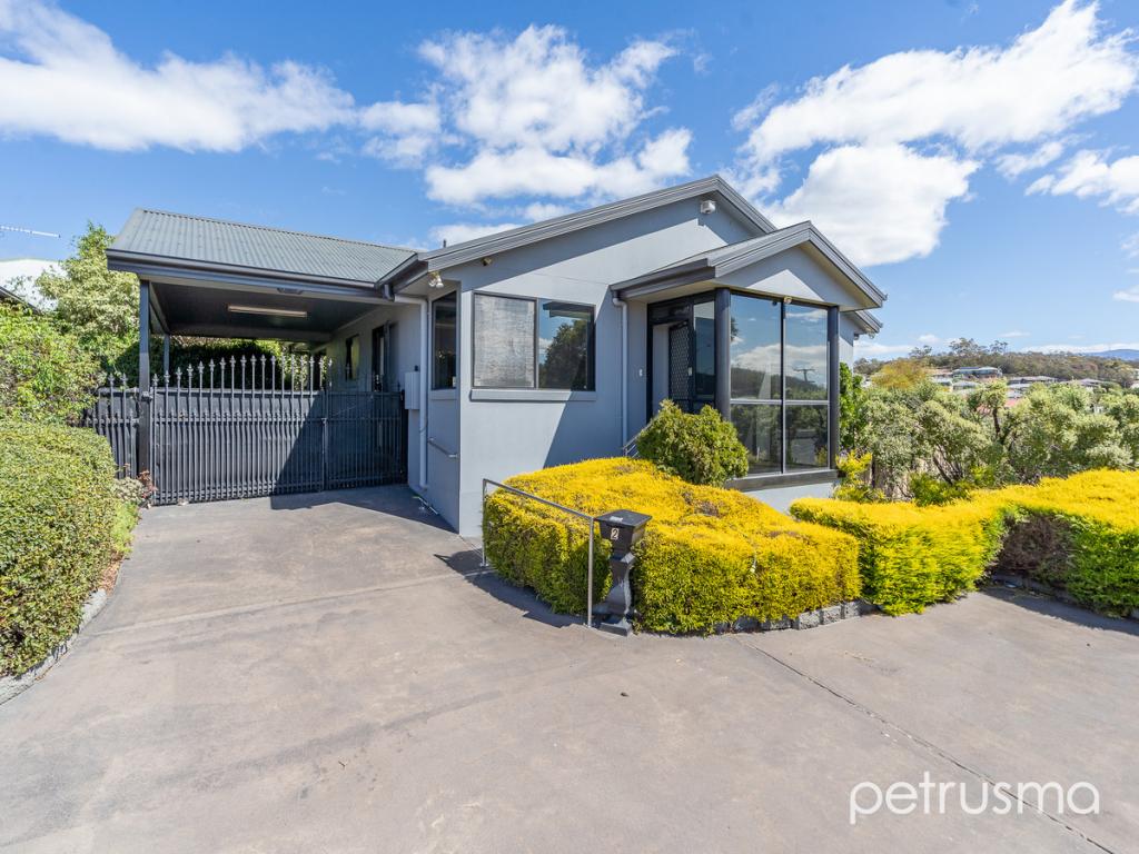 2/2 Buckingham Dr, Howrah, TAS 7018