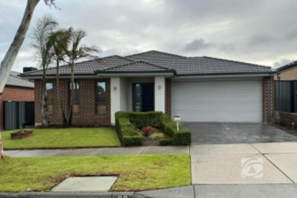 30 HACKNEY CCT, CLYDE NORTH, VIC 3978
