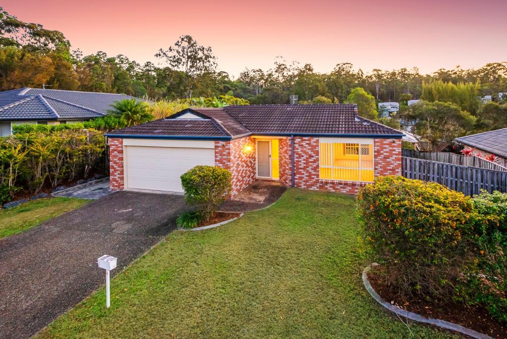 9 Kanton Pl, Pacific Pines, QLD 4211