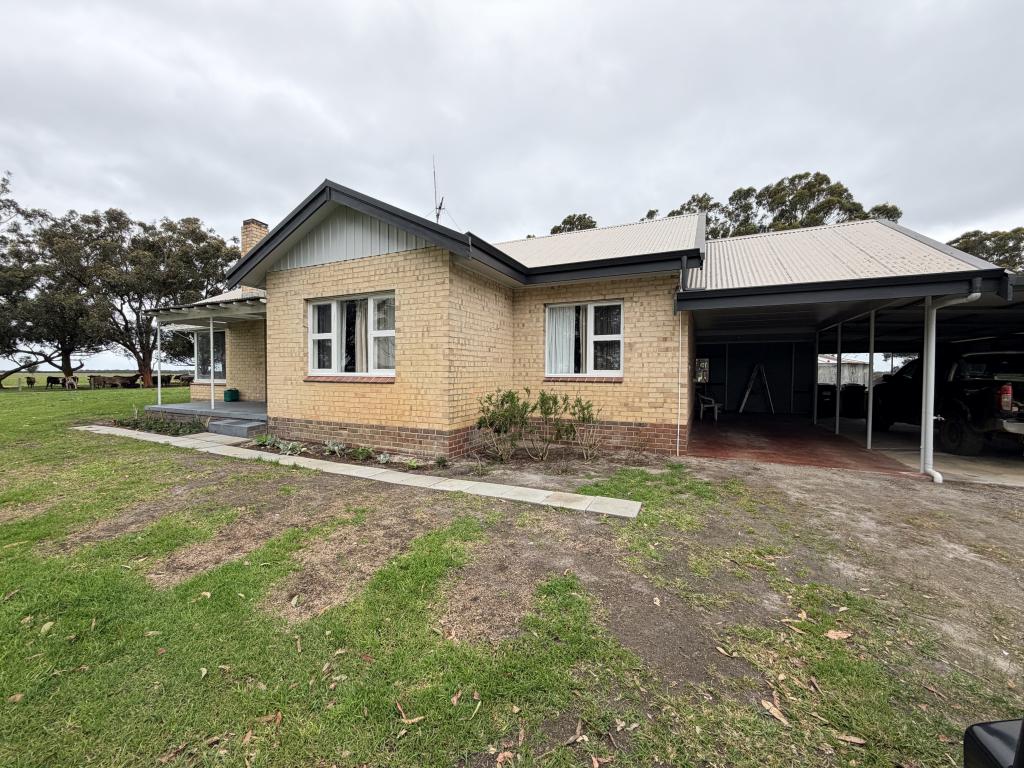 15 Jackson Rd, Narrikup, WA 6326