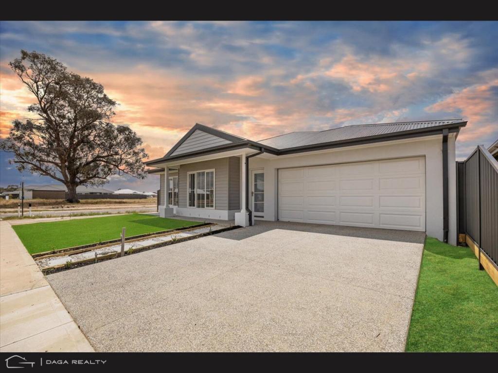 24 Gorman Dr, Yarrawonga, VIC 3730