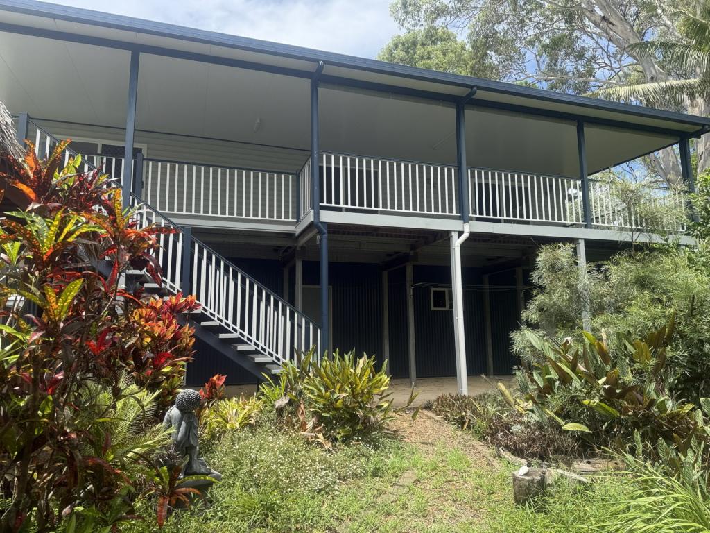 1 Link St, Lamb Island, QLD 4184