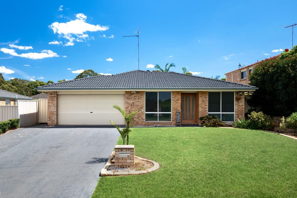 44 Bardolph Ave, Rosemeadow, NSW 2560