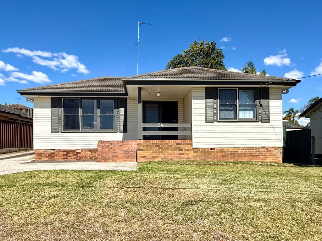 54 Lindesay St, Campbelltown, NSW 2560
