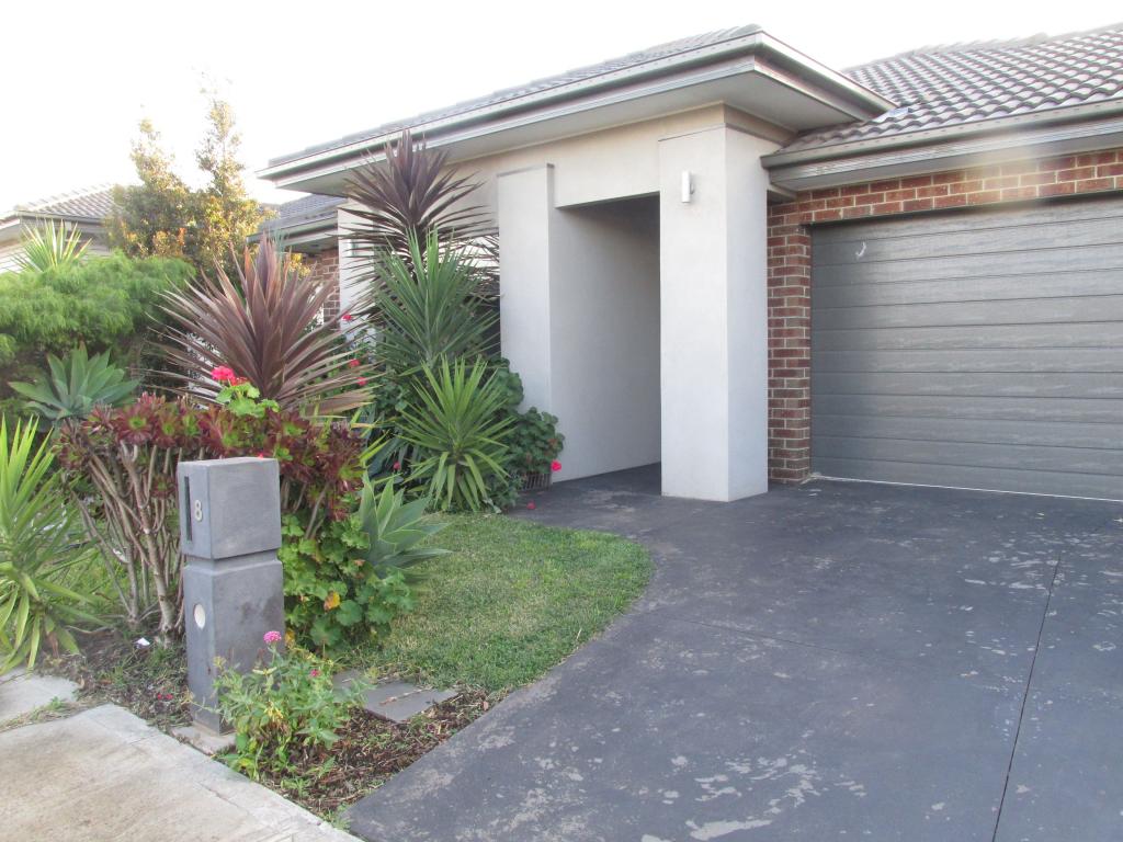 8 Scanlon St, Aintree, VIC 3336