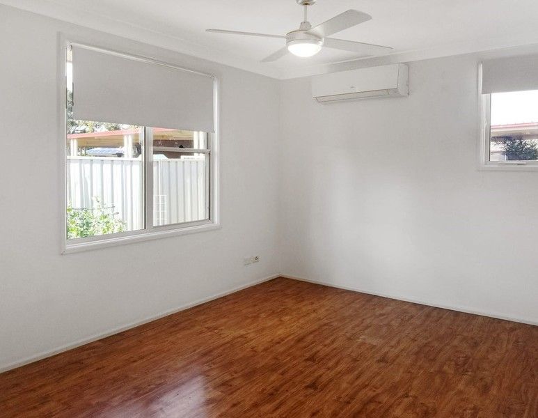 47a Lyrebird Cres, St Clair, NSW 2759