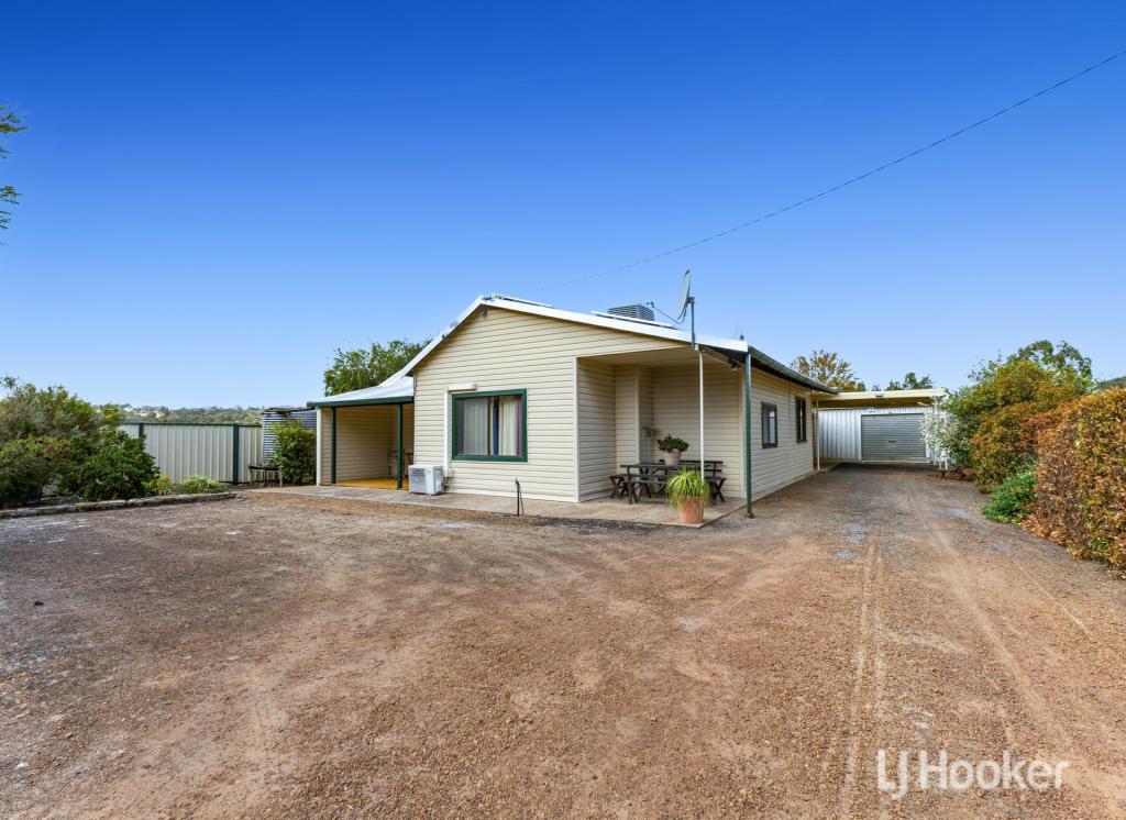 81 DIXON AVE, WOKALUP, WA 6221