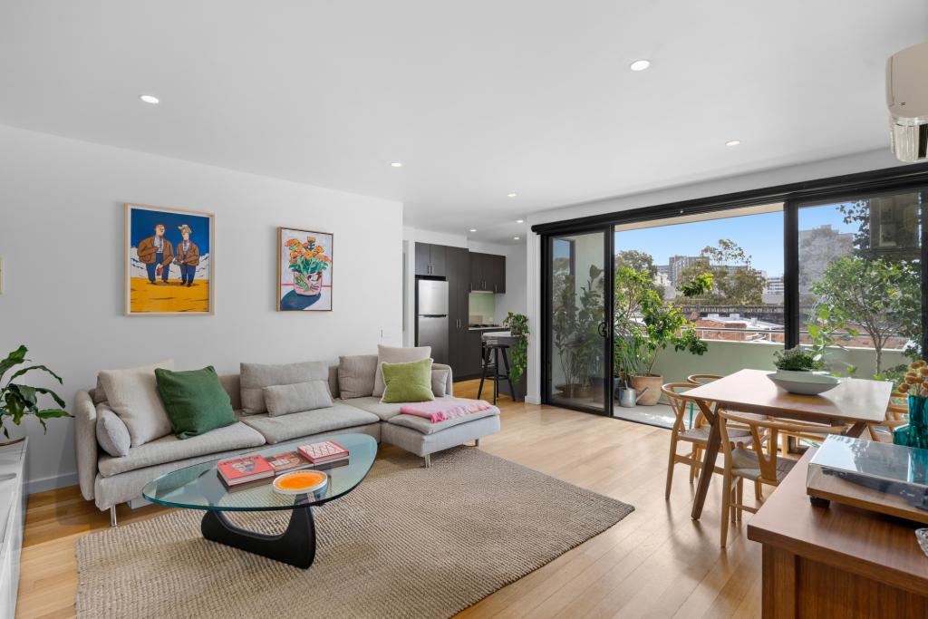 9/357 RATHDOWNE ST, CARLTON, VIC 3053