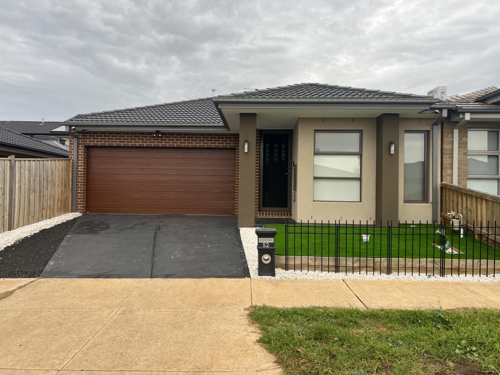 52 Sedate Dr, Rockbank, VIC 3335