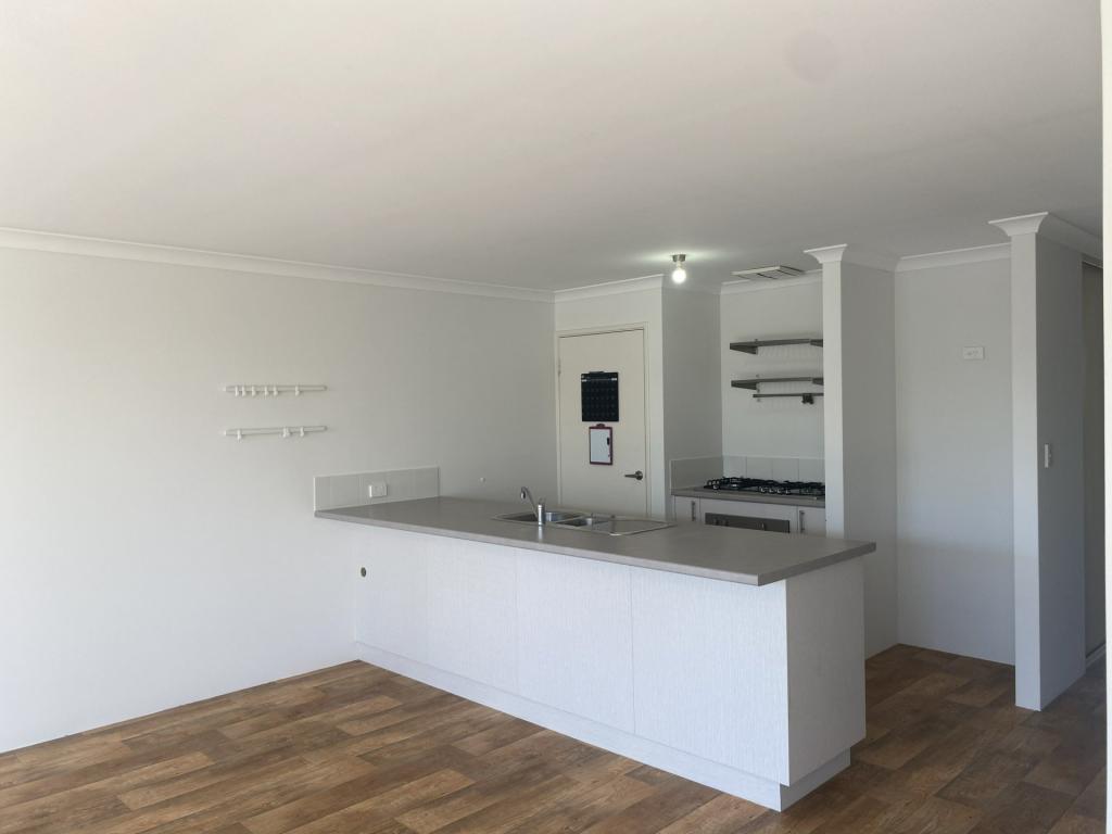 18 Walden St, Wellard, WA 6170