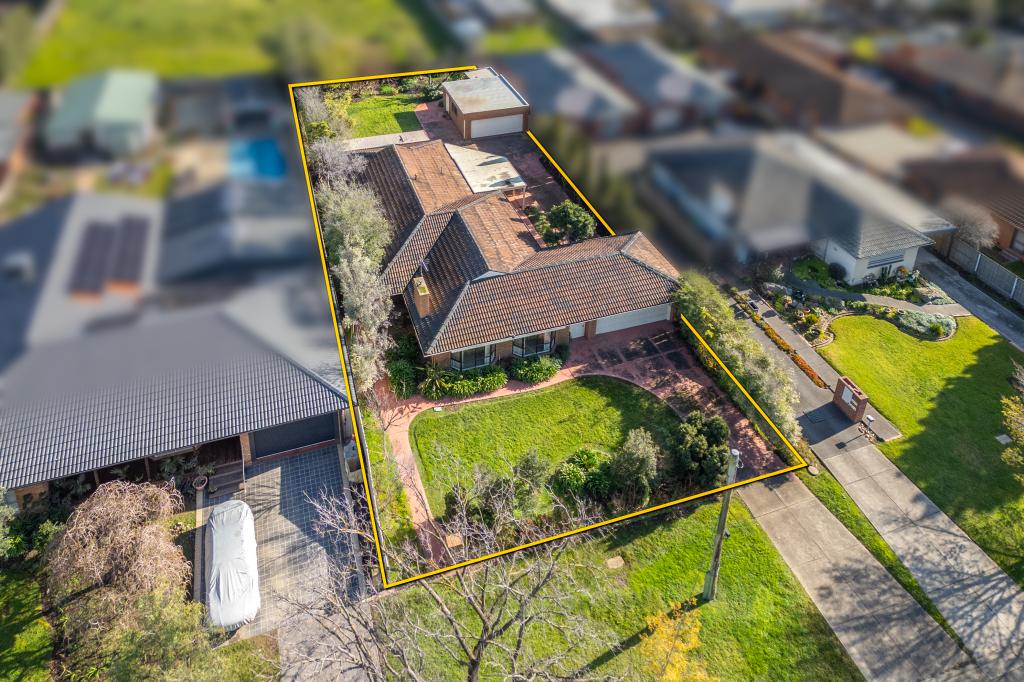 22 Pasley St, Sunbury, VIC 3429