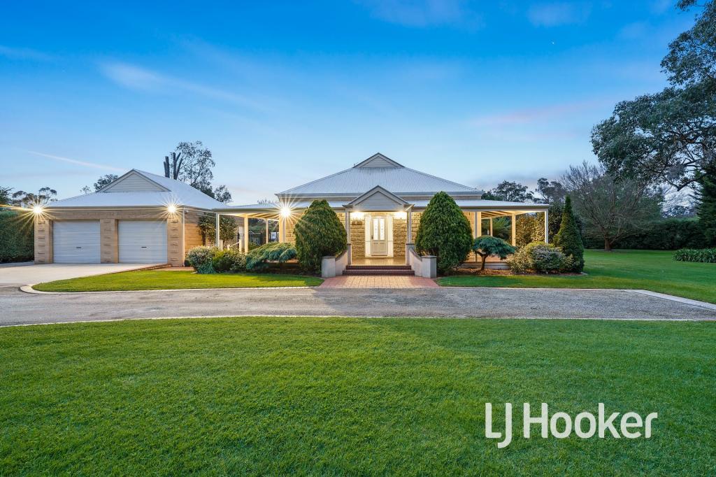 33 Abeckett Rd, Bunyip, VIC 3815