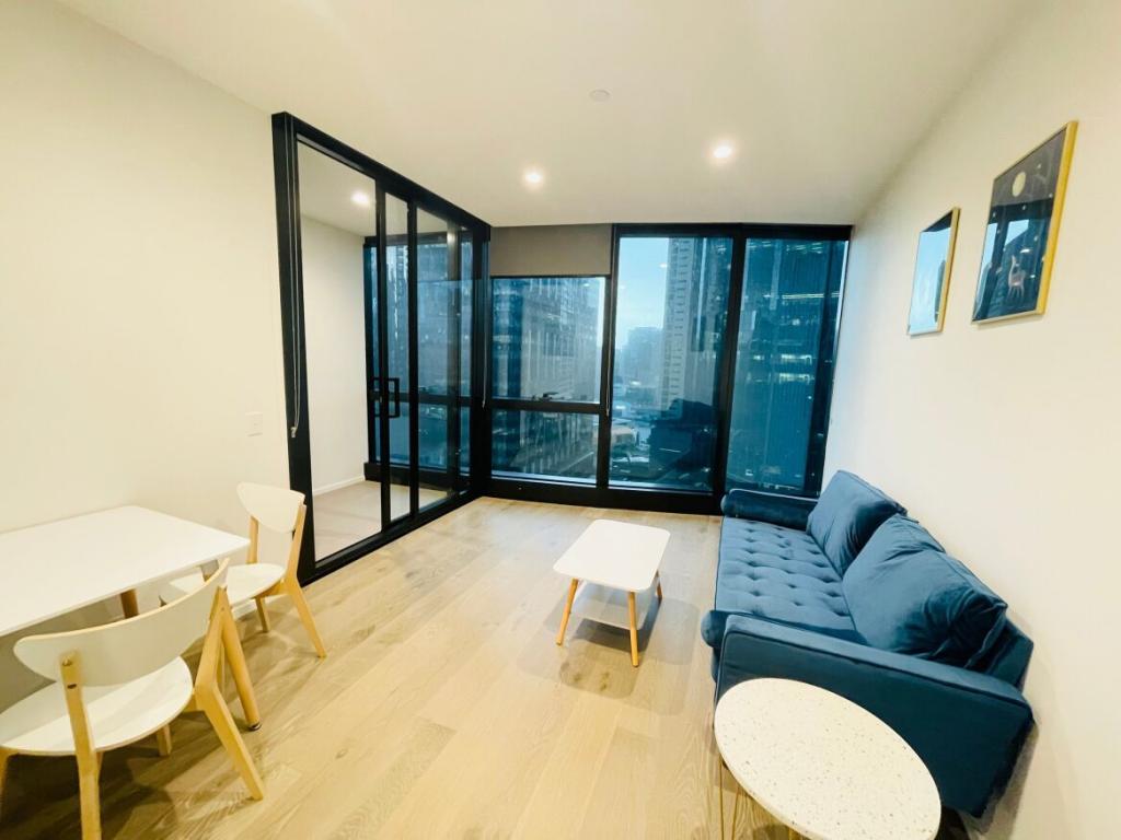 2002/70 SOUTHBANK BVD, SOUTHBANK, VIC 3006