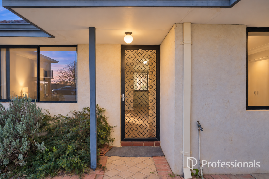 22/11 Elvire St, Viveash, WA 6056