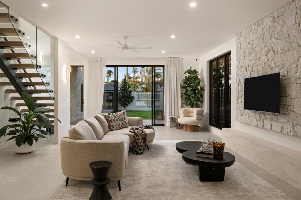 12 MAWARRA ST, BUDDINA, QLD 4575