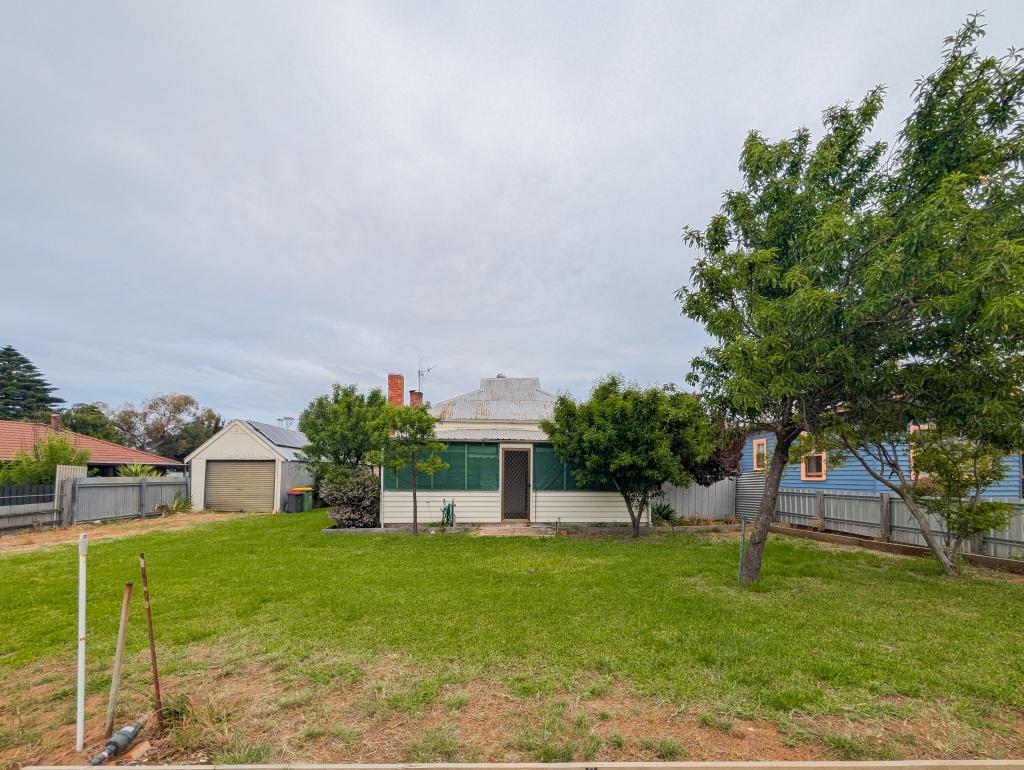 11 Boga St, Lake Boga, VIC 3584