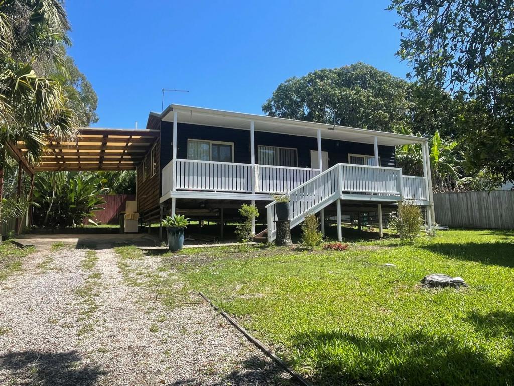 28 Francis Rd, Macleay Island, QLD 4184
