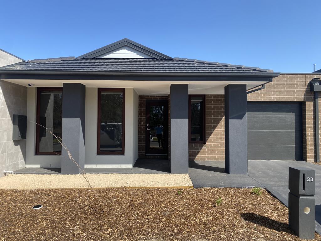 33 Blossom Dr, Maddingley, VIC 3340