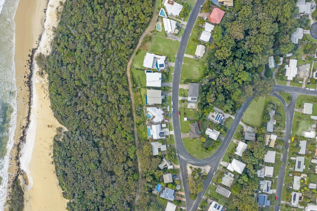 19 Cooloola Dr, Rainbow Beach, QLD 4581