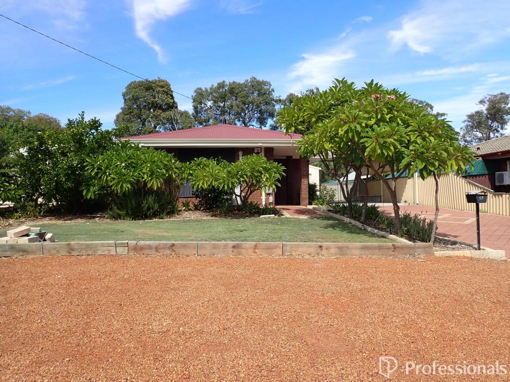 17 Moira Ave, Forrestfield, WA 6058
