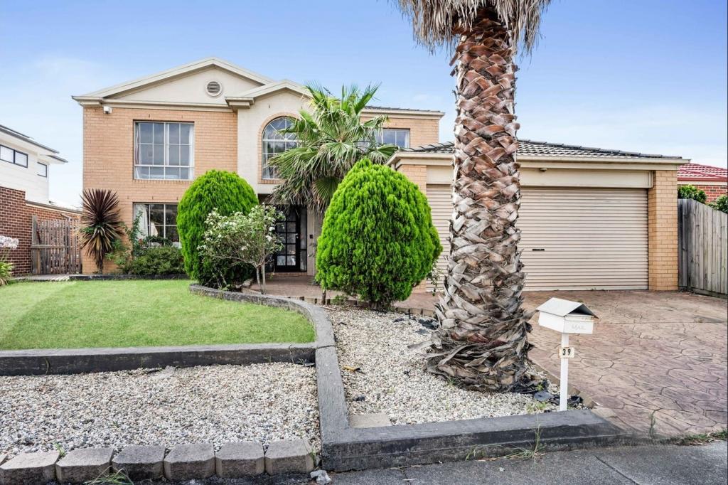 39 Cambridge Cres, Roxburgh Park, VIC 3064