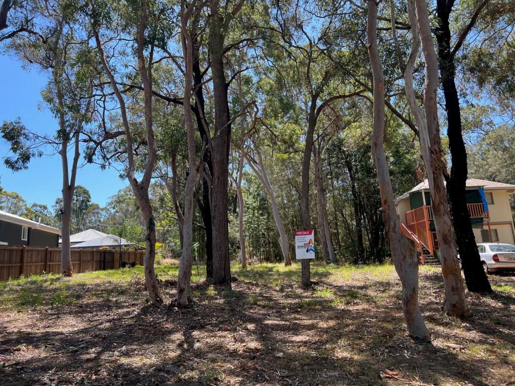 30 Alexander St, Macleay Island, QLD 4184