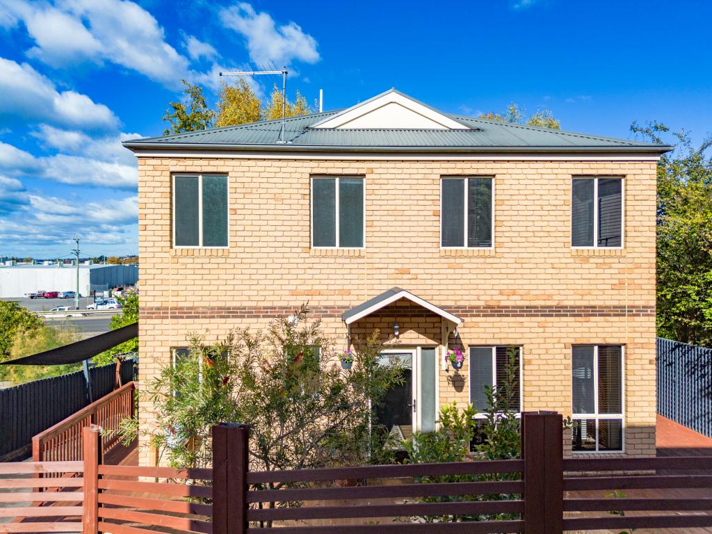 Unit 2 / 9 Jackson St, Mowbray, TAS 7248