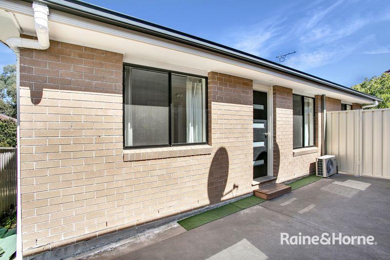 14a Idriess Pl, Casula, NSW 2170