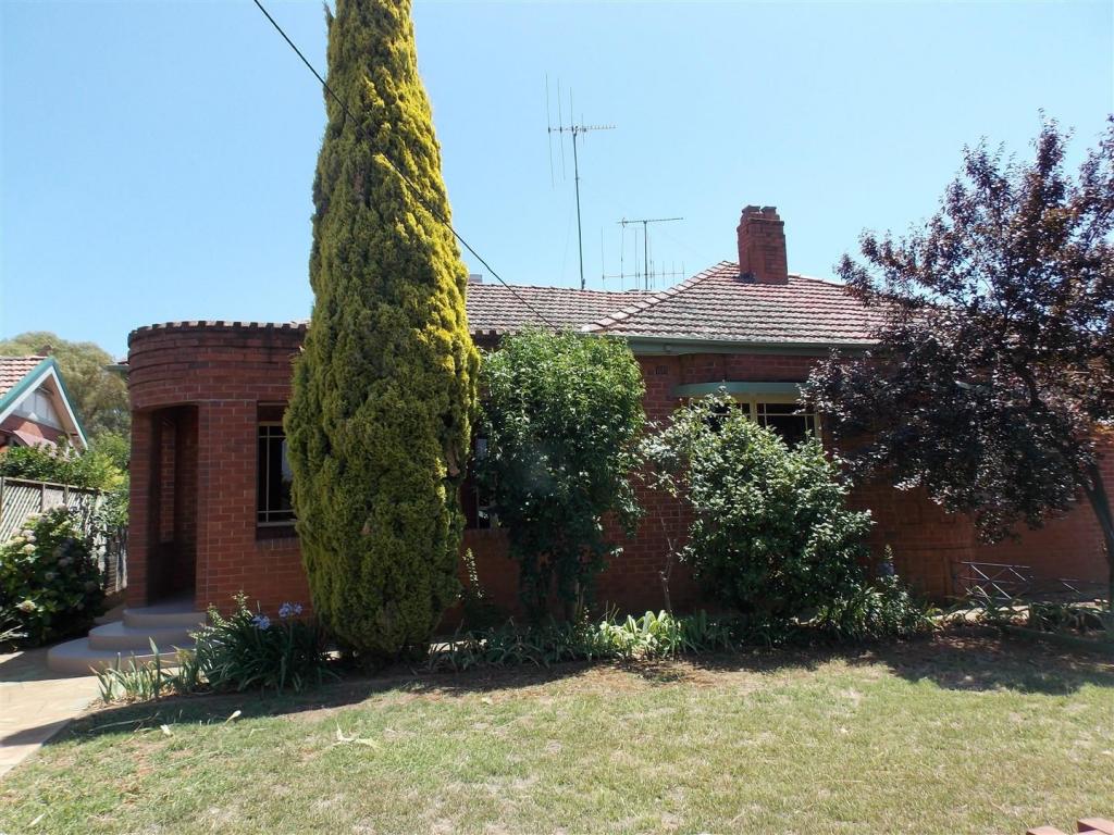 22 Victoria St, Parkes, NSW 2870