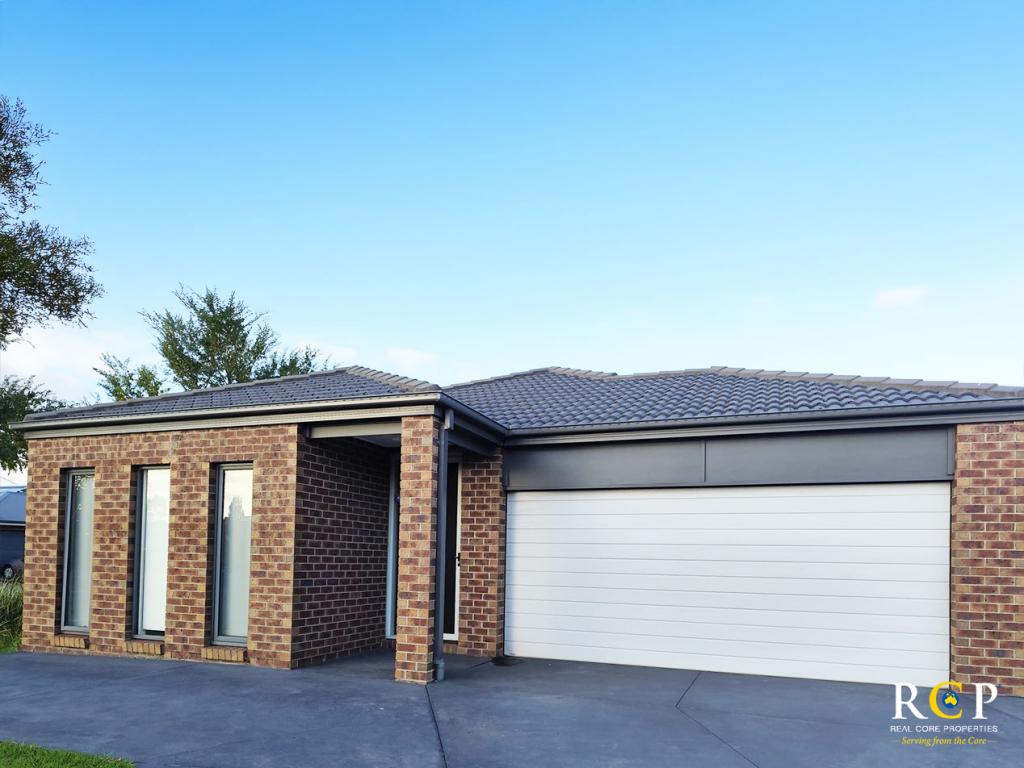 13 ELWICK DR, CLYDE NORTH, VIC 3978