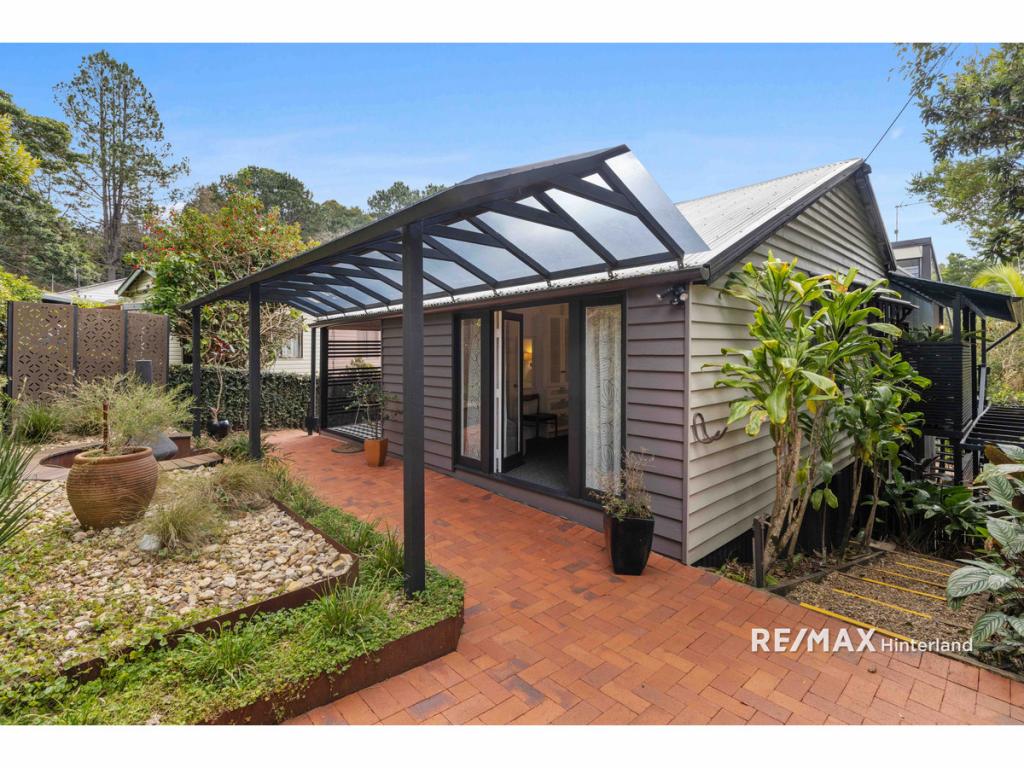 16 Beech St, Maleny, QLD 4552