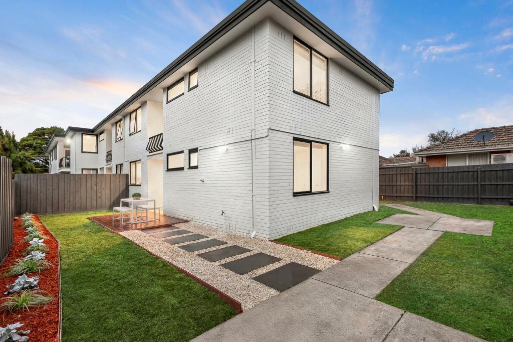 1/9-11 Toolambool Rd, Carnegie, VIC 3163