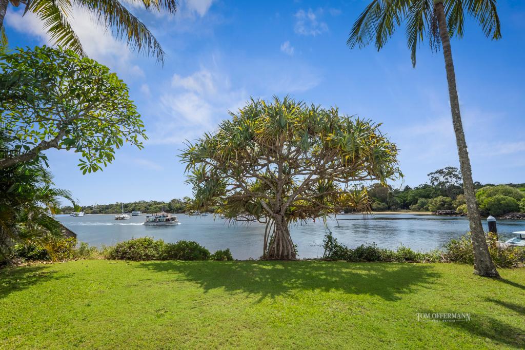 24 NOOSA PDE, NOOSA HEADS, QLD 4567