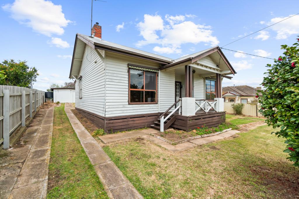 12 Mills St, Maffra, VIC 3860