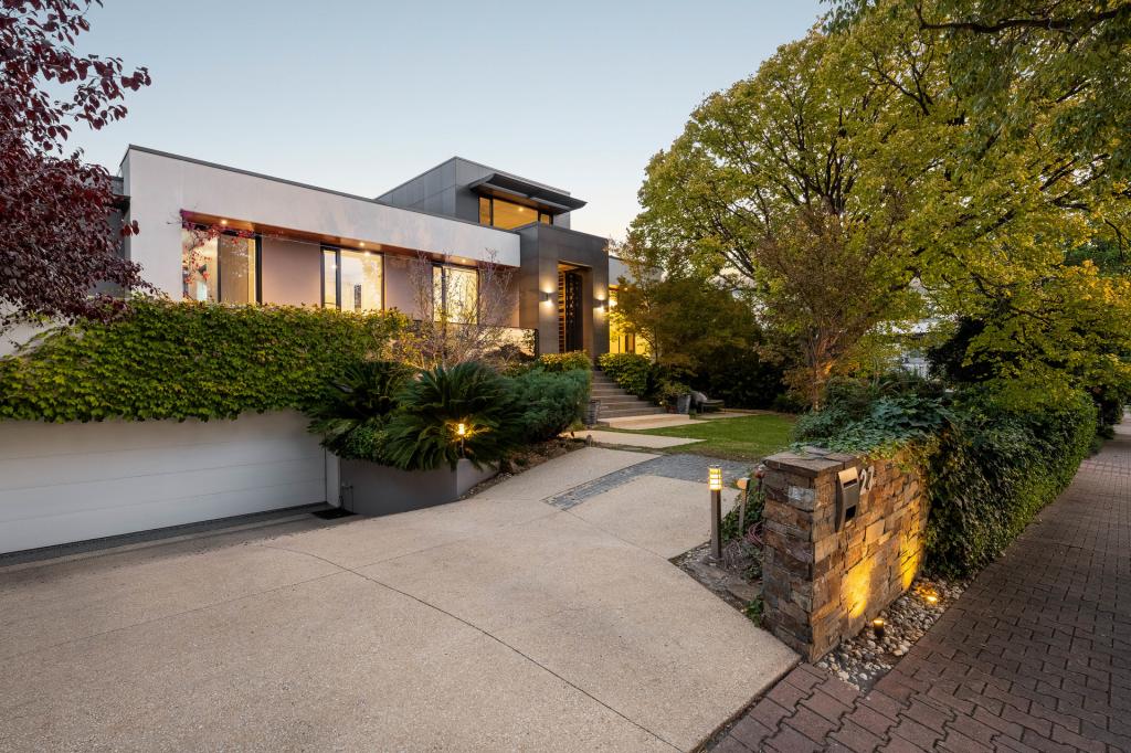 27 Montrose Ave, Netherby, SA 5062