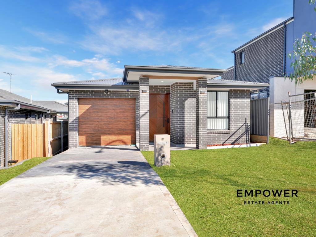 51 Norman St, Claymore, NSW 2559